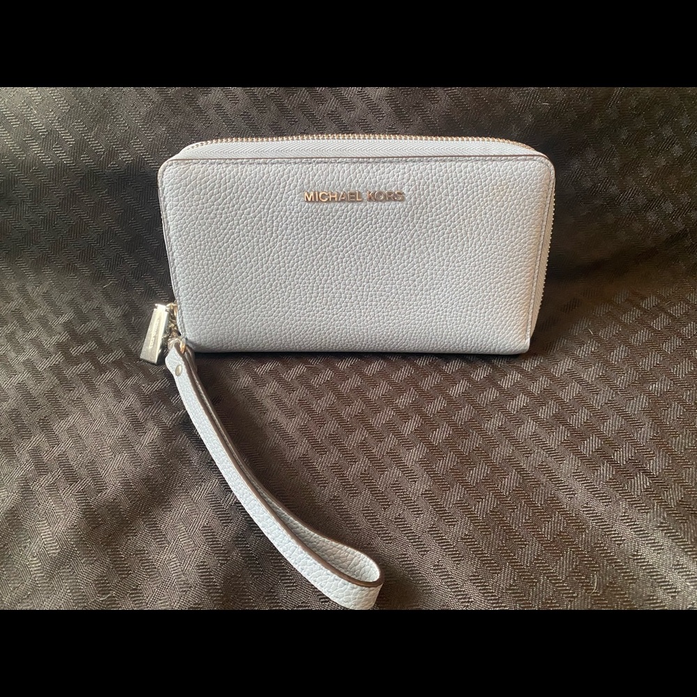 Michael Kors wristlet